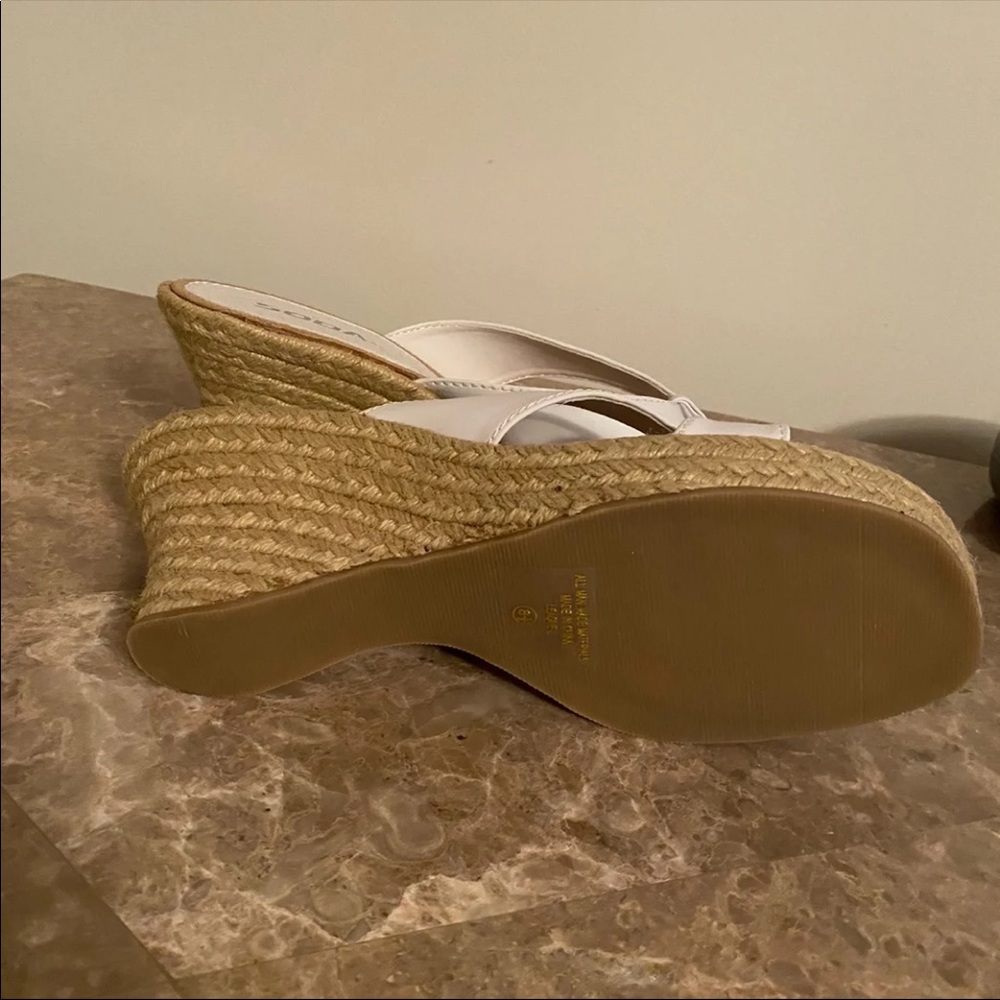 Sandals - Picture 3 of 3